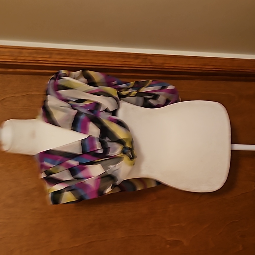 Scarf - Picture 5 of 6